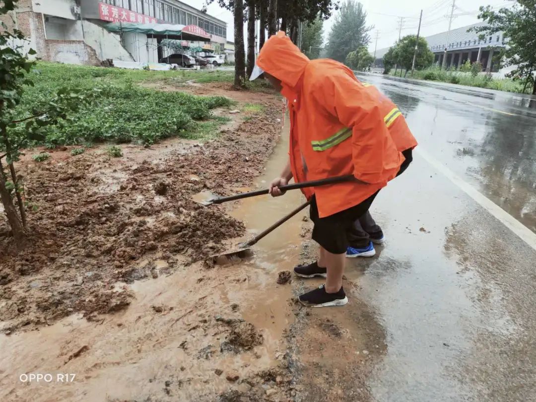 邳州公路部门全徐州学历报名力抗击暴雨保畅通
