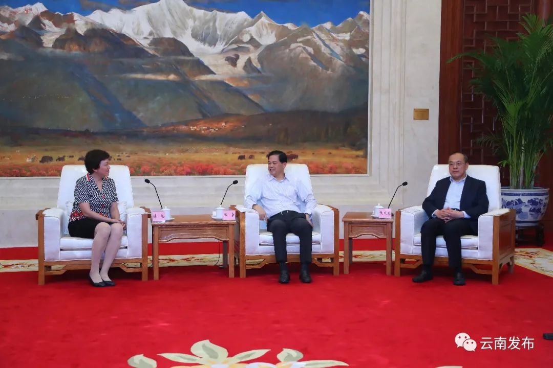 陈豪阮成发会见清华大学党委书记陈旭一行