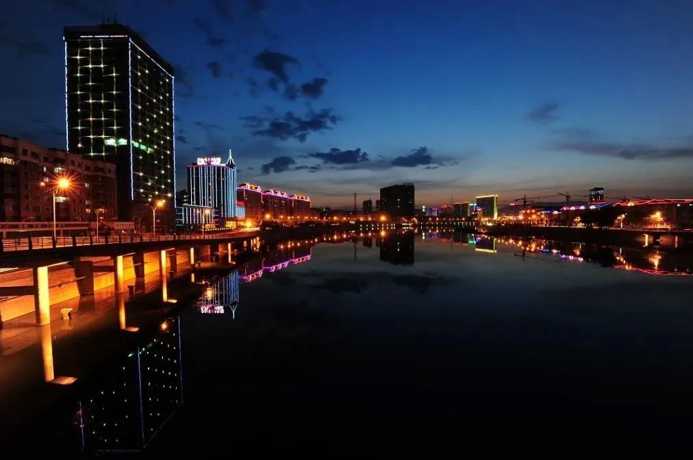 夜经济点亮承德夜经济秀出双桥新夜态