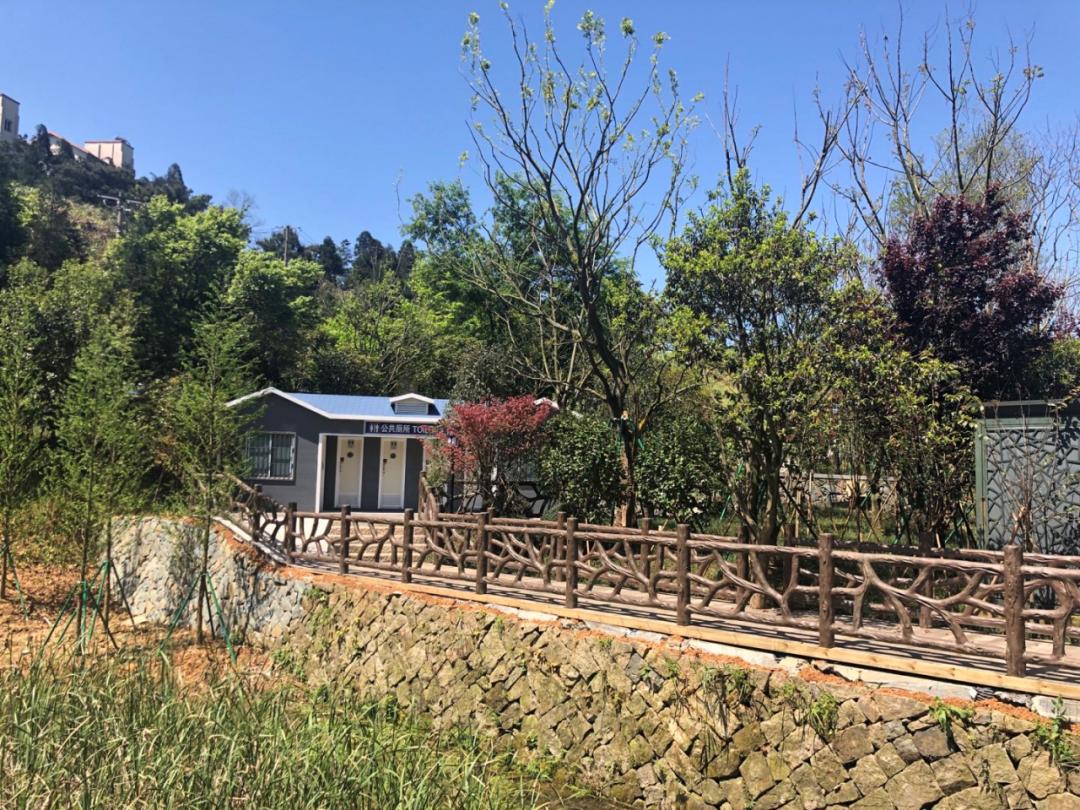 5米,串连起梅森古堡,竹林山庄,长田溪花田等景点.