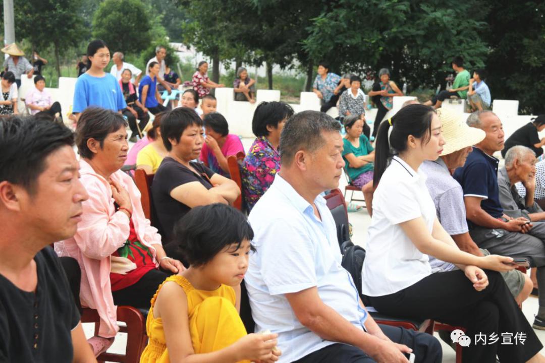 桃溪乍曲党的创新理论宣讲聚人气