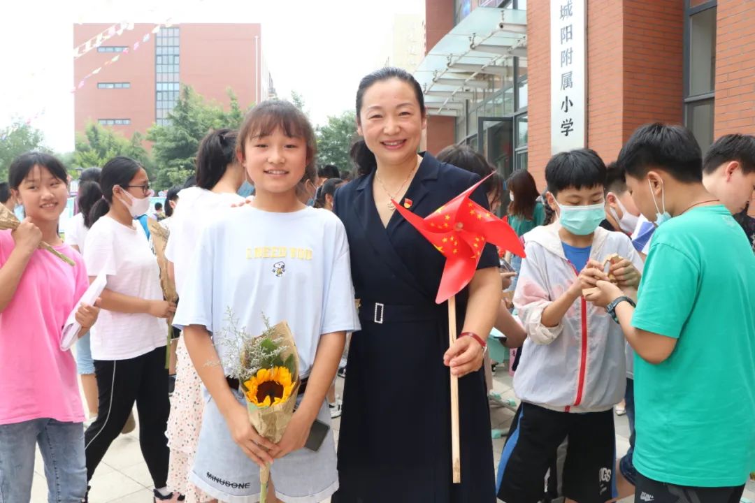 畢業季城陽區國城小學夢想從國城出發