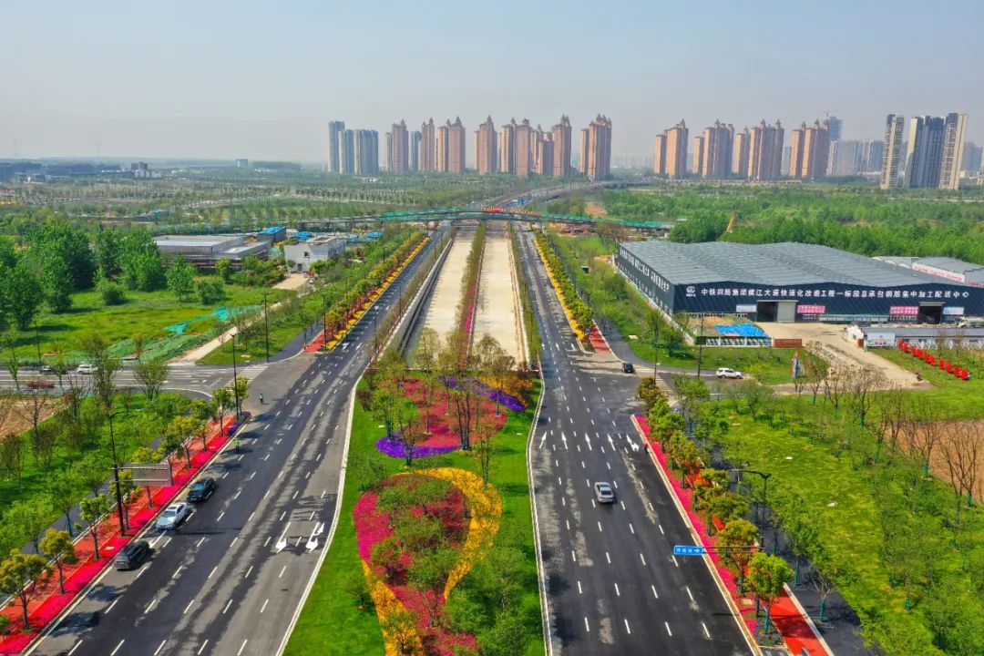 中铁四局二公司承建的南京横江大道