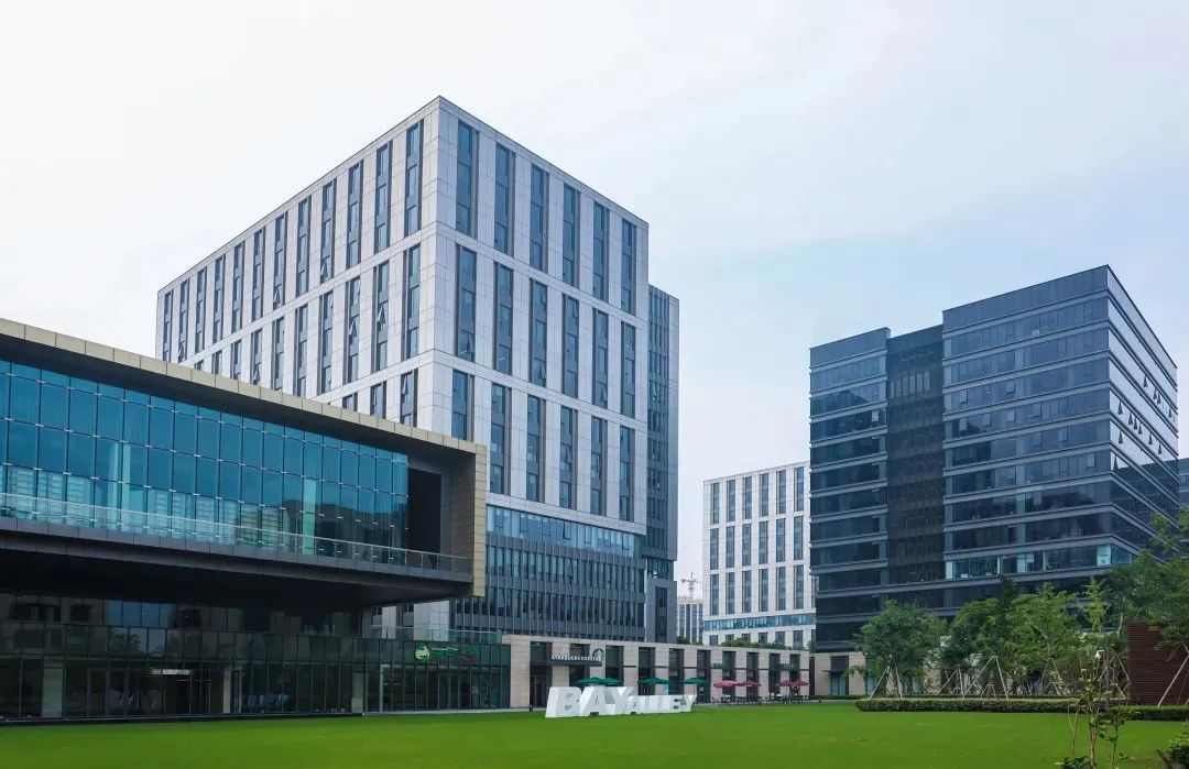 湾谷科技园谢吉华觉得,作为一名人大代表,履职一定要接地气,多听听老