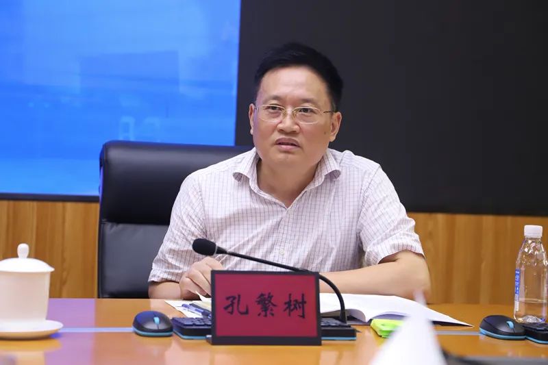 余正华副院长对长寿法院行政审判庭(综合审判庭)人员