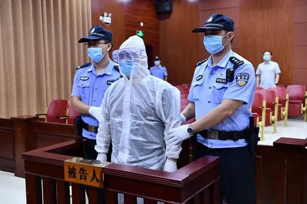 扫黑除恶潜逃9年涉黑案漏犯终领刑
