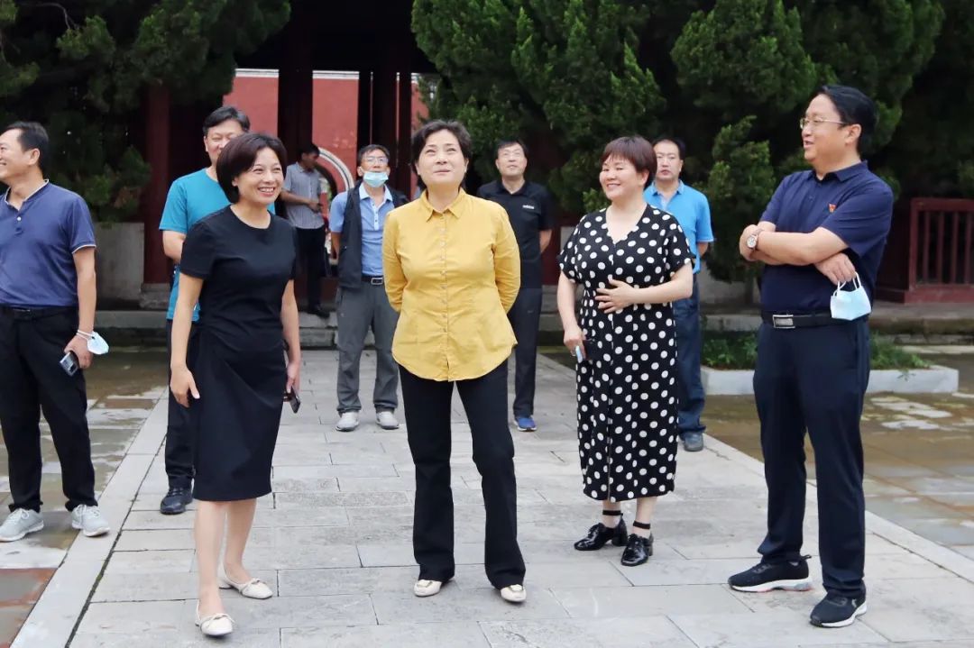 省文化和旅游厅党组书记厅长雷文洁来我市检查