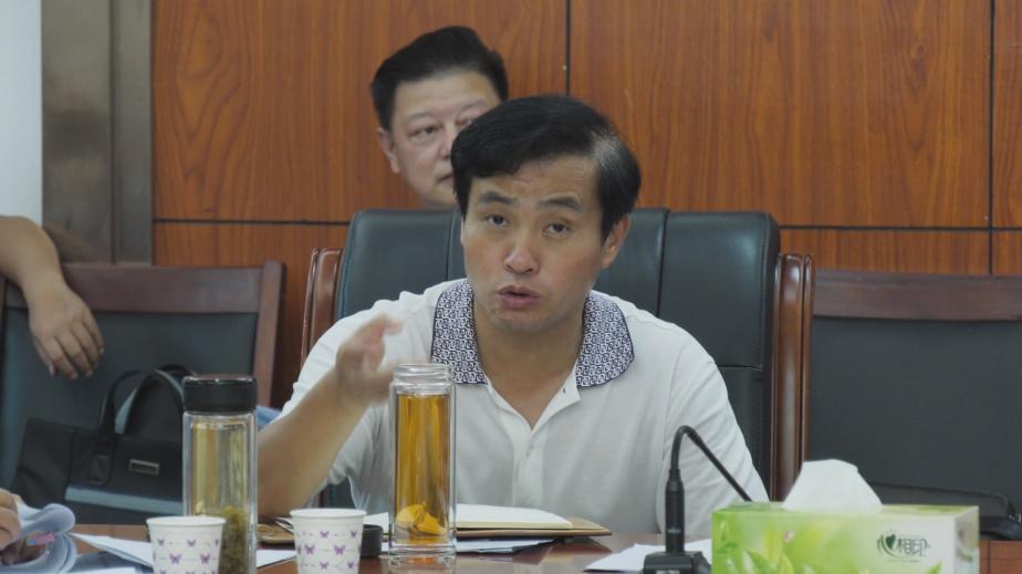 县委副书记,县长叶修堂,县委副书记丁俊昌,县委常委,常务副县长王成久