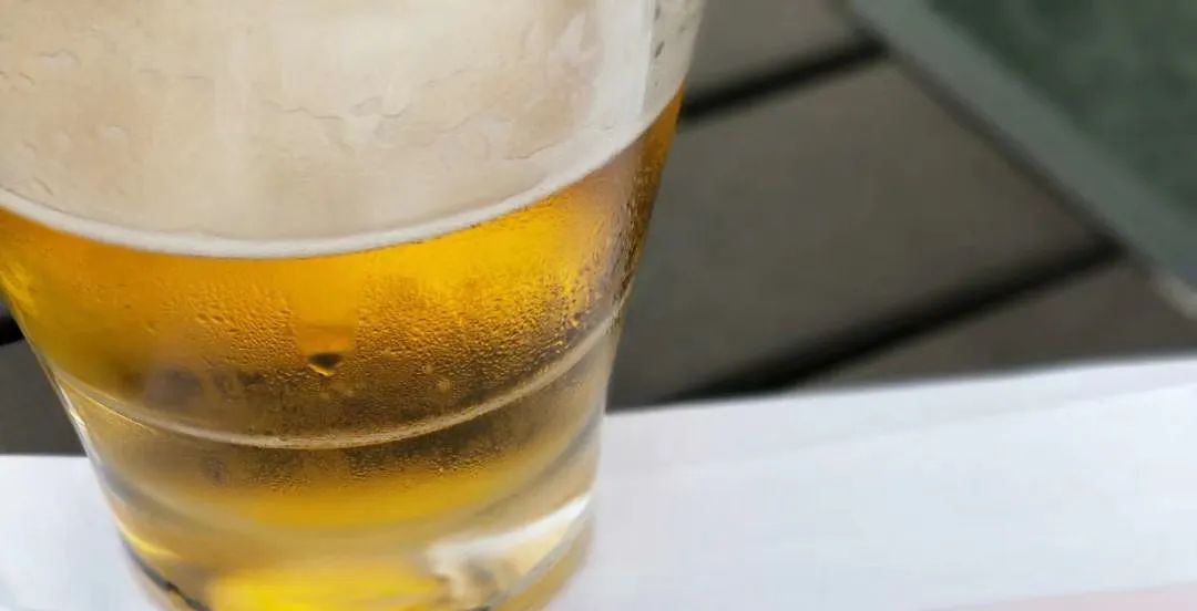 广东大范围高温持续,最高直逼40℃!冷水冲凉来消暑?小心