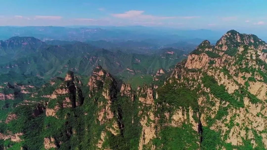 中國影像方誌曲陽古北嶽山巍峨險峻擎閣石雕驚險工巧