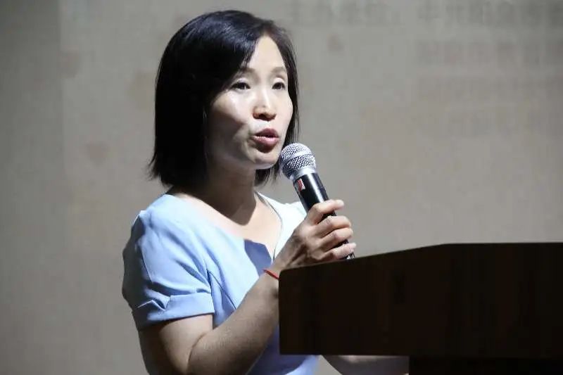 活动现场,获奖代表平定县东关小学的王子荣以及平定县第三实验小学