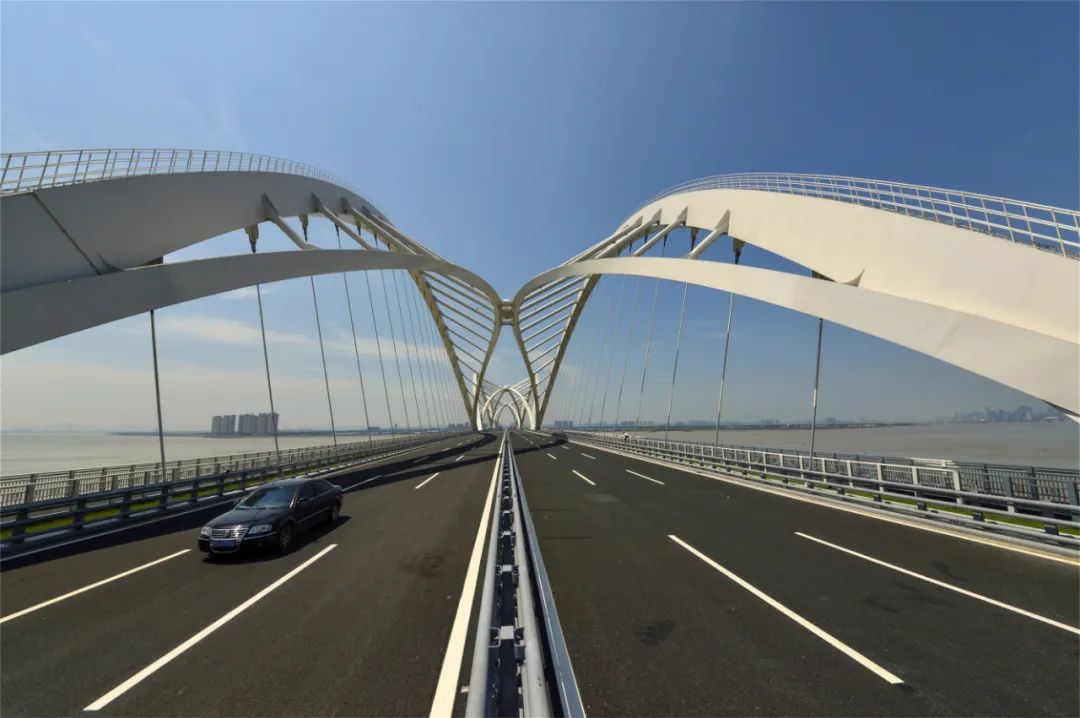 杭浦高速,杭甬高速,机场快速路连接,成为杭州东部重要对外联系通道