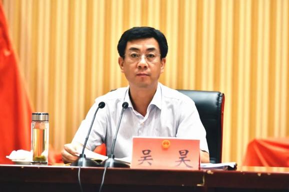 大兴研究问题之风攻坚克难之风协作配合之风开创全县人大工作新局面