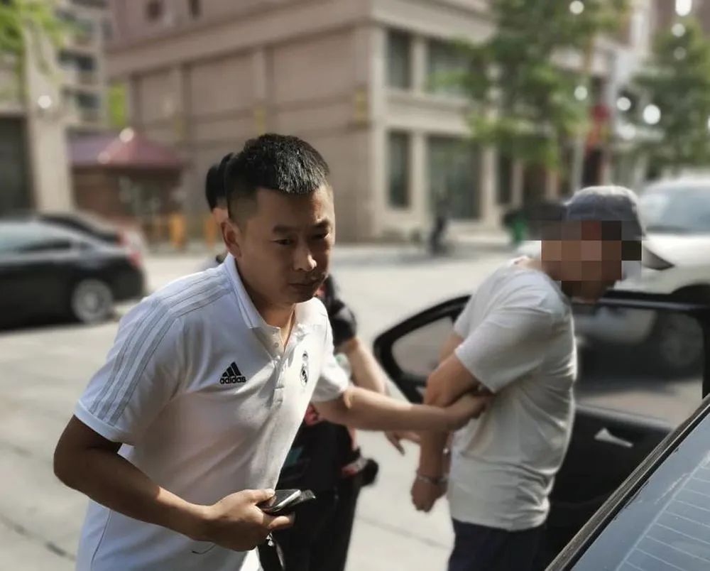 反诈宣传齐齐哈尔昂昂溪警方连续抓获3名逃犯云剑行动再传捷报39