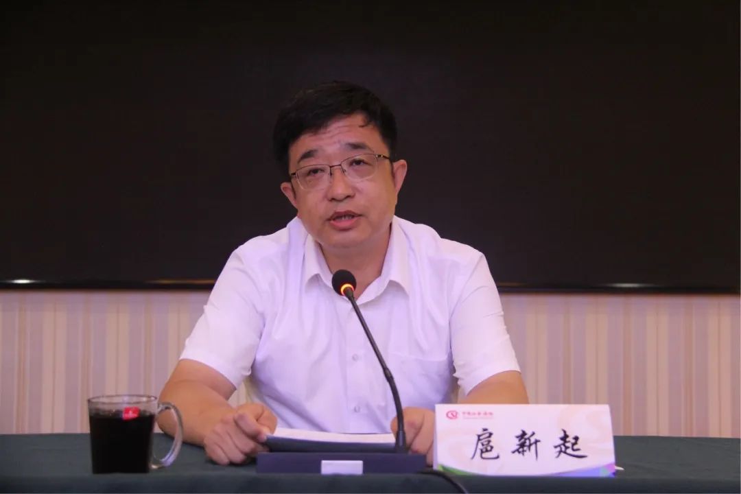 市人社局党组书记,局长扈新起出席会