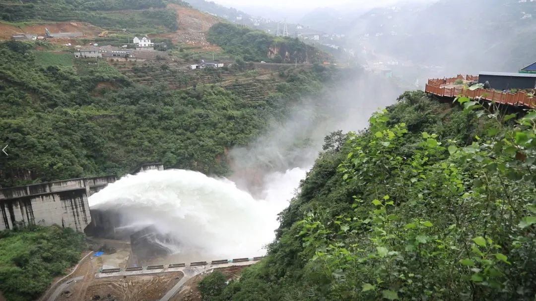 人民至上生命至上古洞口水库今日再次开闸泄洪