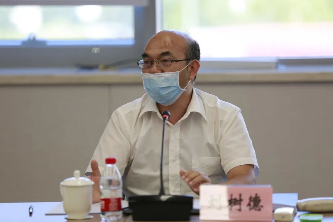 8最高院审管办副主任刘树德该课题是最高院的一项重点课题,由北京三中