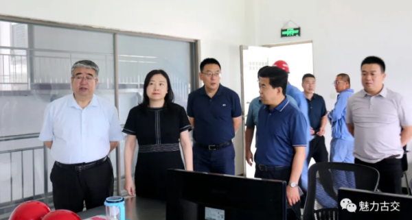 调研组一行先后前往古交市第二污水处理厂,大川河城区段河道治理工程