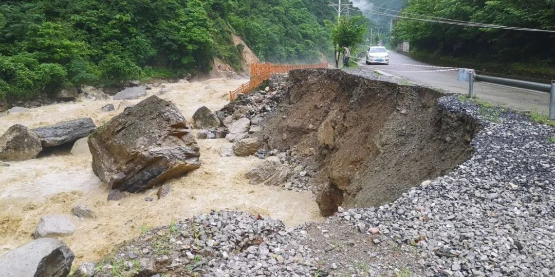 重庆市城口县左岚乡镇人口约多少_重庆市城口县照片