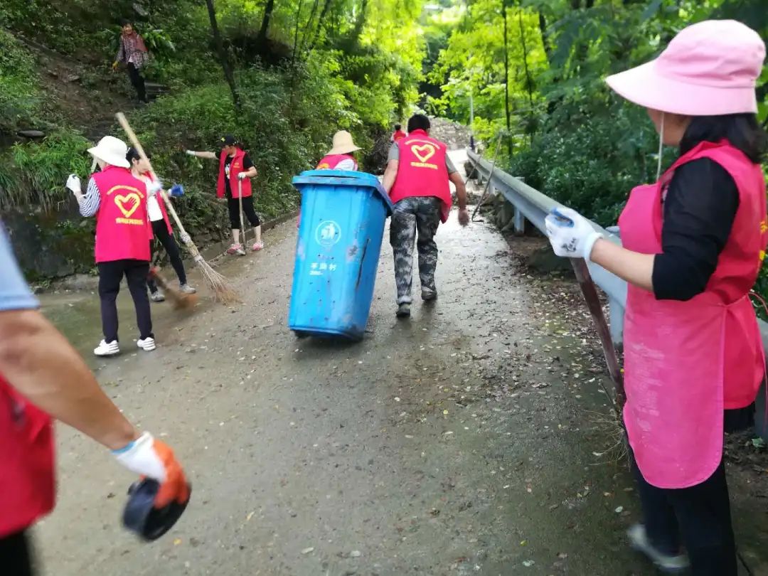 重庆市城口县左岚乡镇人口约多少_重庆市城口县照片