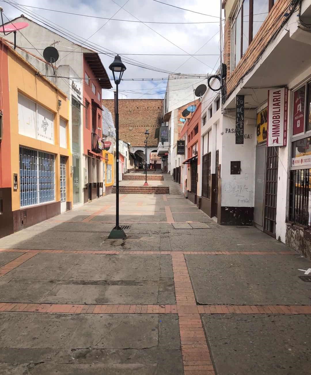 哥伦比亚汉学家船的力量在帆上