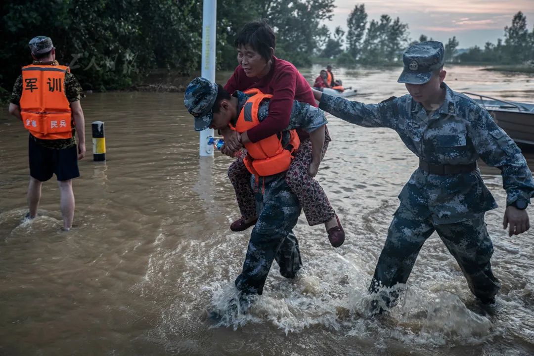 河南水灾救援图片图片