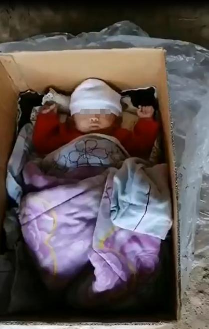 网友木偶人爆料7月22日早上,南阳英庄涵洞桥下,发现一名弃婴,大概3个