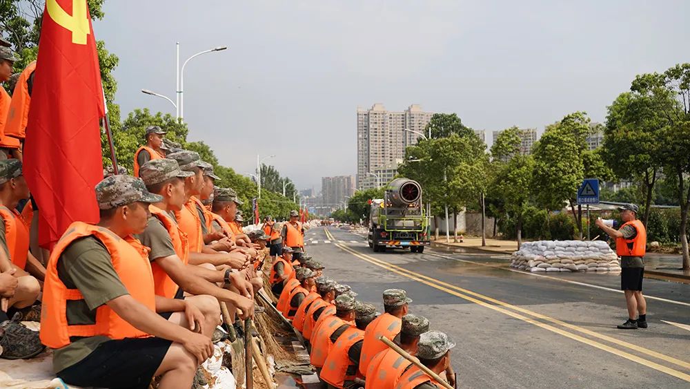 抗洪"国家队,决战庐山斗志昂!