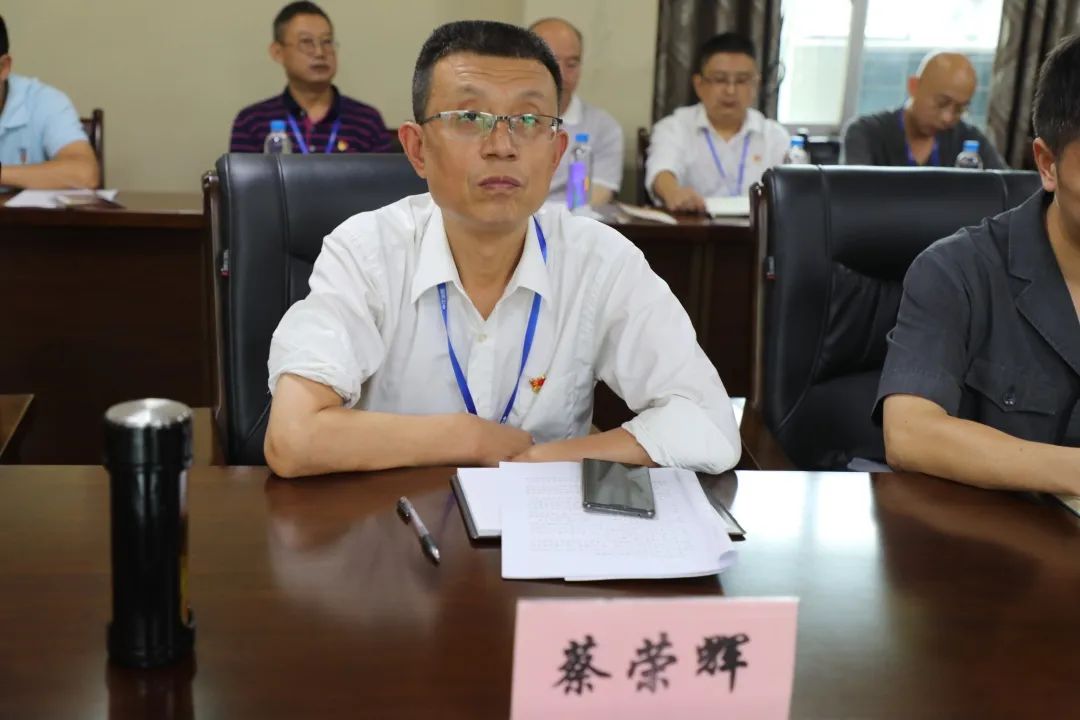 大讨论▏围绕中心建设队伍服务群众加强机关党的建设怎么做