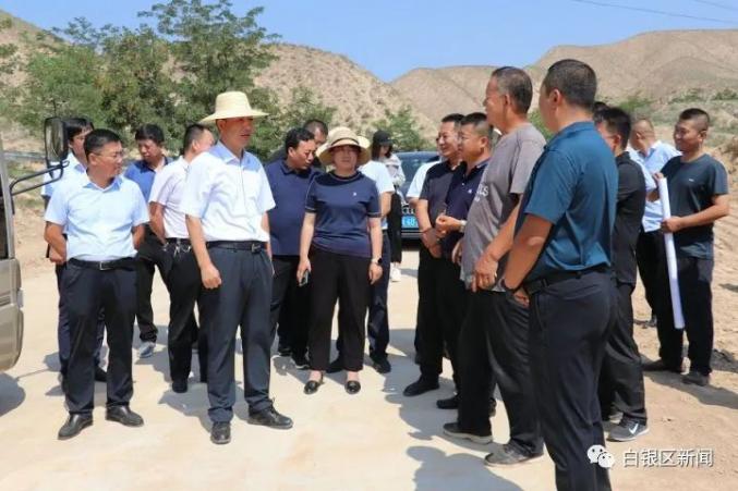 石福胜张莉专题调研黄河白银云小镇建设
