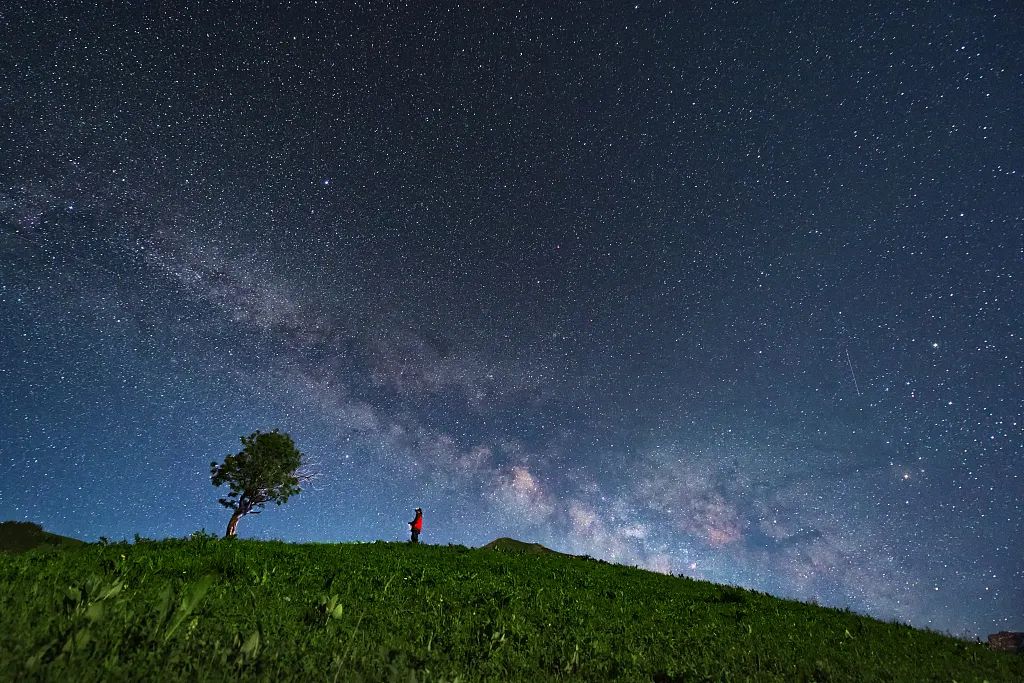 夜听| 仰望星空