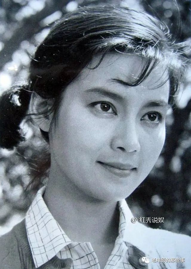 1954年出生的女明星图片