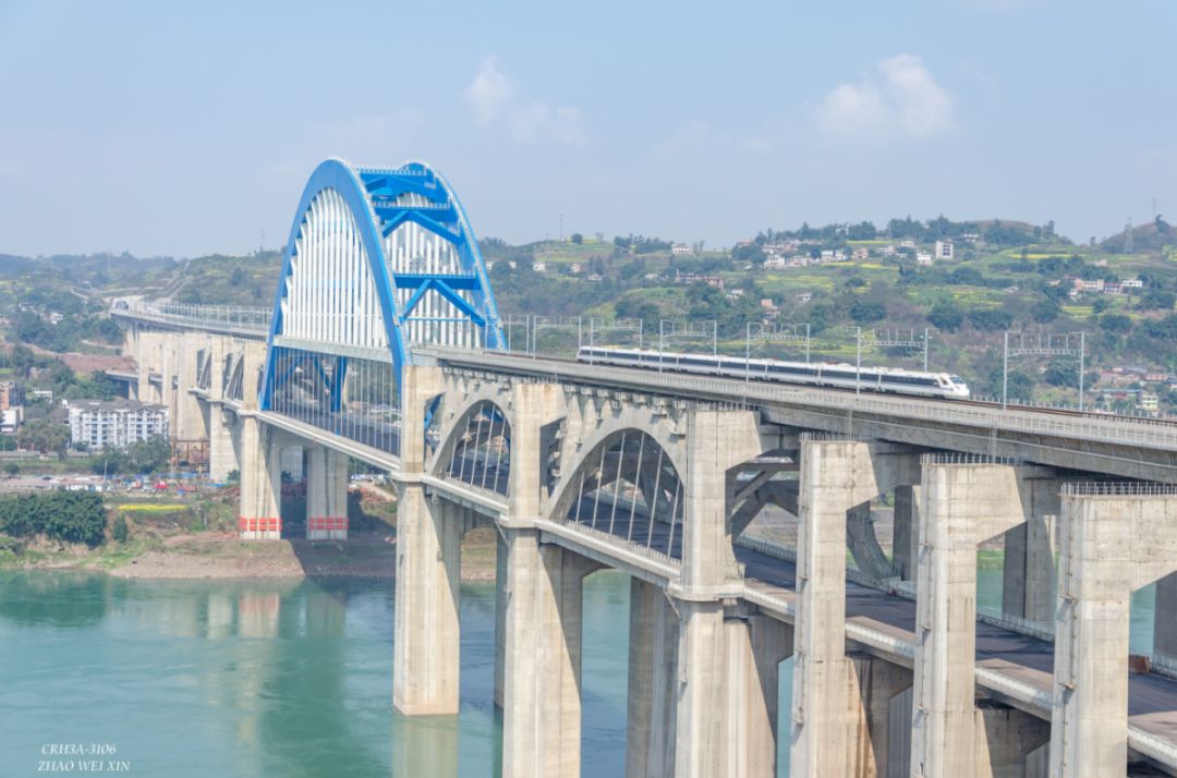 ▼创下多个世界第一金沙江公铁两用桥▼预计将在2022年建成通车目前