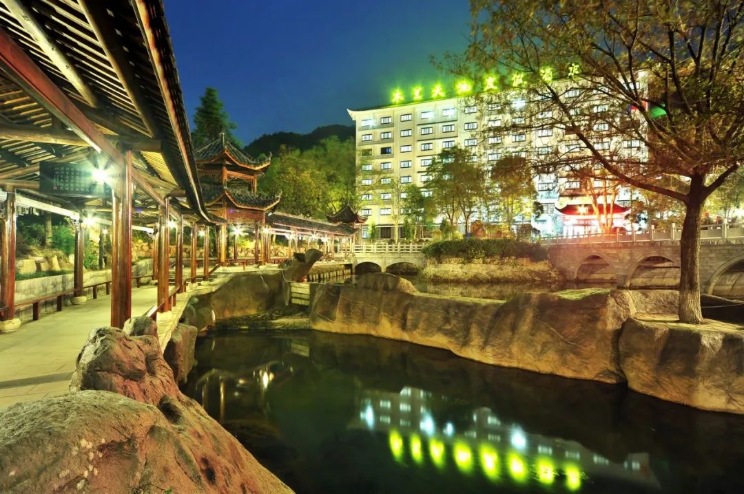 夏日新森活,四大主题,去木兰天池从容贪玩山野时光!