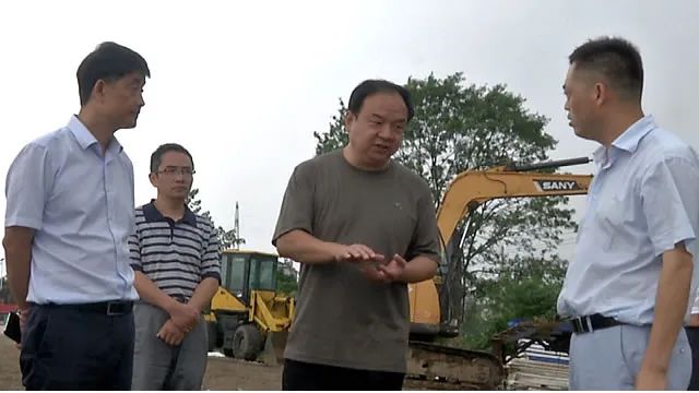 秀美浠水 7月24日,浠水县长,县防汛抗旱指挥部指挥长付宇到兰溪镇检查