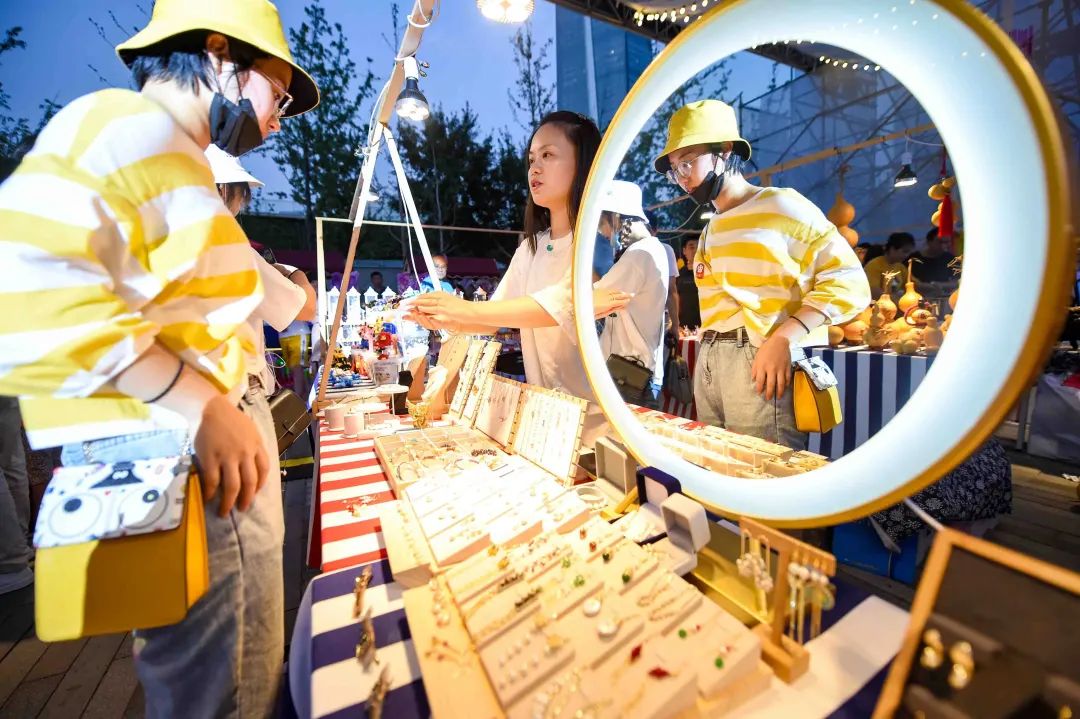 河西区2020GDP_天津市河西区体育场(2)