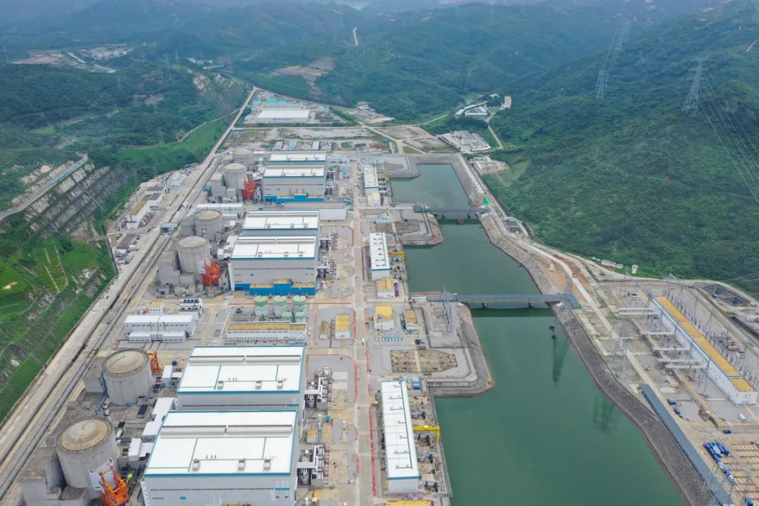 作为我市能源项目的头号工程,阳江核电站从1988年开始选址,到2008年12