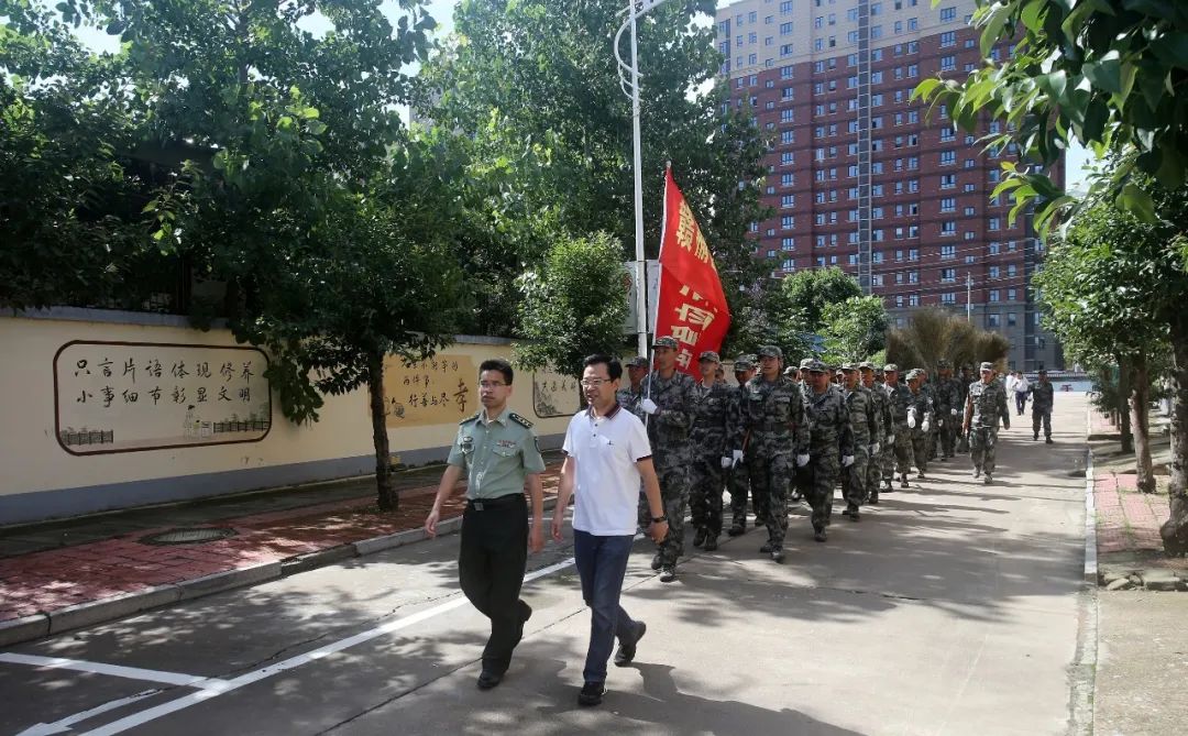 綠軍裝閃耀創文一線