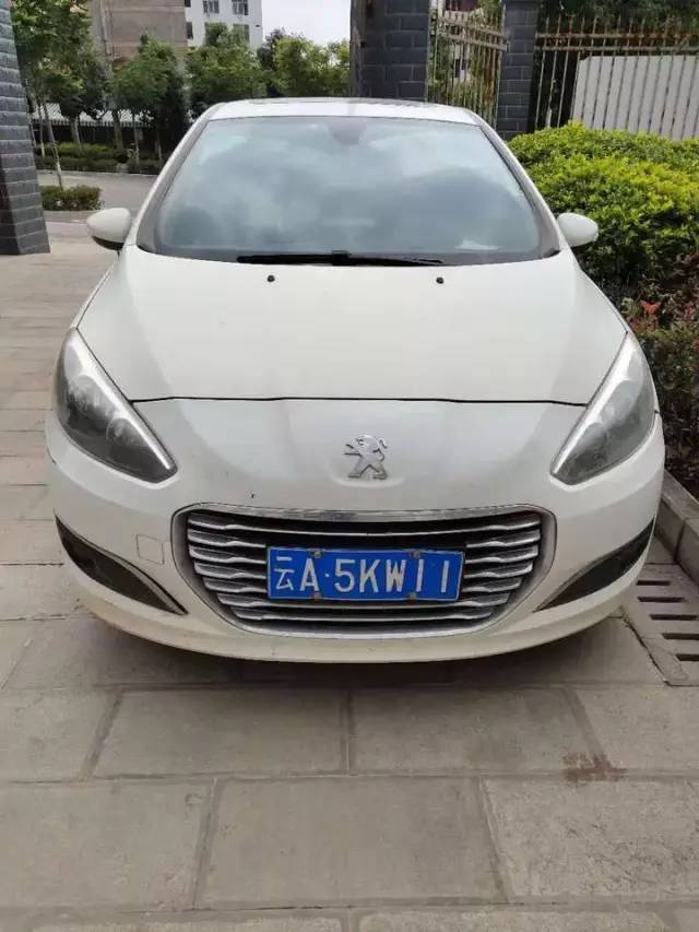 东风标致牌小型汽车,车牌为:云a5kw11昆明市晋宁区人民法院将于2020年
