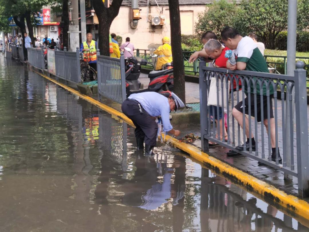 搬迁 公司电话风雨雷电聚首!杨浦的他们“乘风破浪 ”,抢险