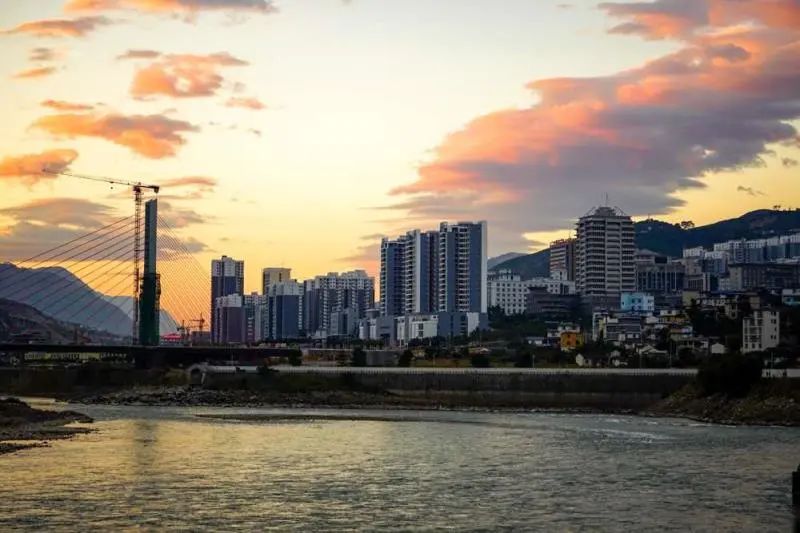 视界走一起去怒江西岸寻找浪漫