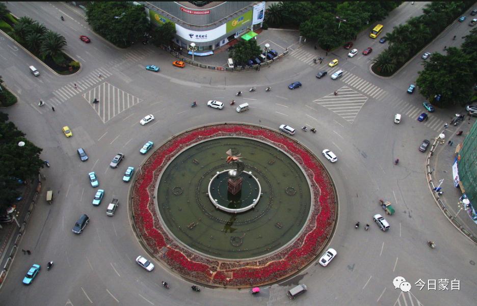 天马路 · 银河路「 这,十年 」撤县设市10年,蒙自真的变了//这,也是