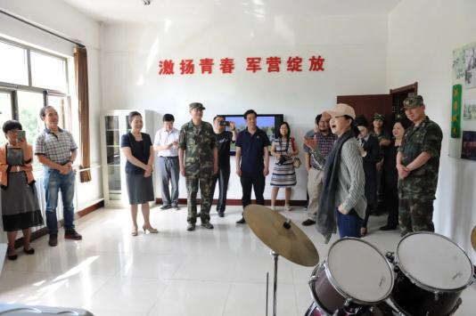 省政协开展委员活动日活动 陈青邓立中参加