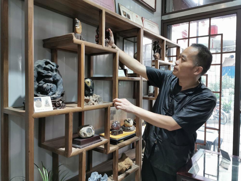 用石雕诉说铜陵之美