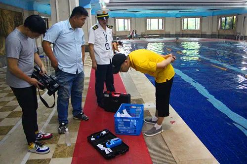 衢城19家游泳场所卫生检查结果出炉，9家游泳池水检测不合格！