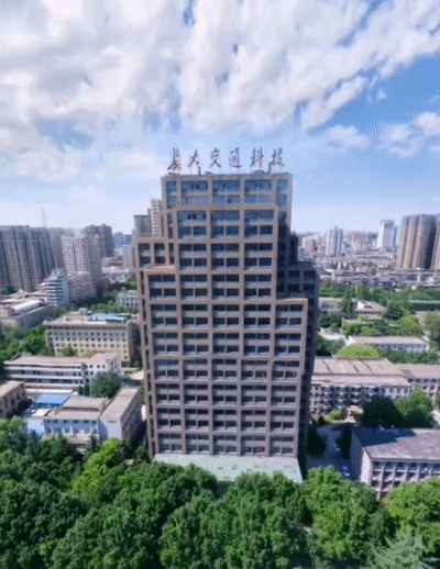 step 2点击链接进入长安大学本科招生小程序,选择"vr校园"进入vr全景.