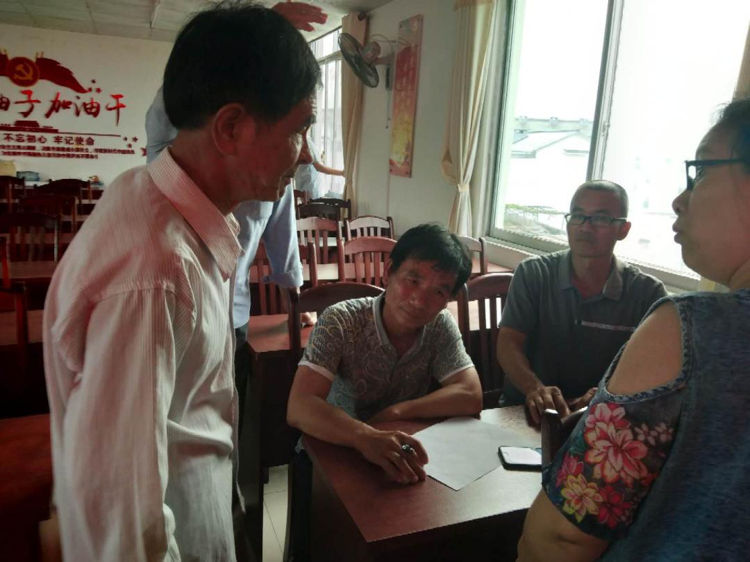 人口普查工作火热进行中_人口普查工作照片(2)