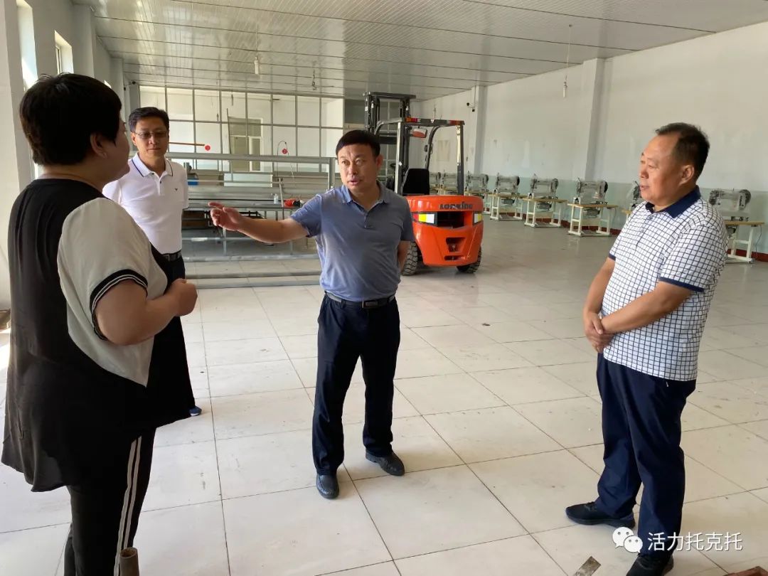 托克托县政府代县长刘继英到伍什家镇调研