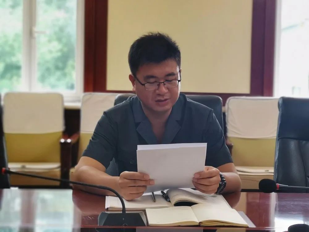 执行局四位军队转业干部施玉林,刘喜运,杨林地,耿淑君分别回忆了各自