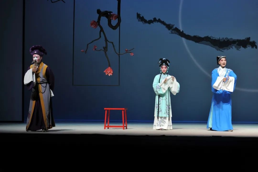 历时半年倾力打造昆剧拜月亭记成功试演